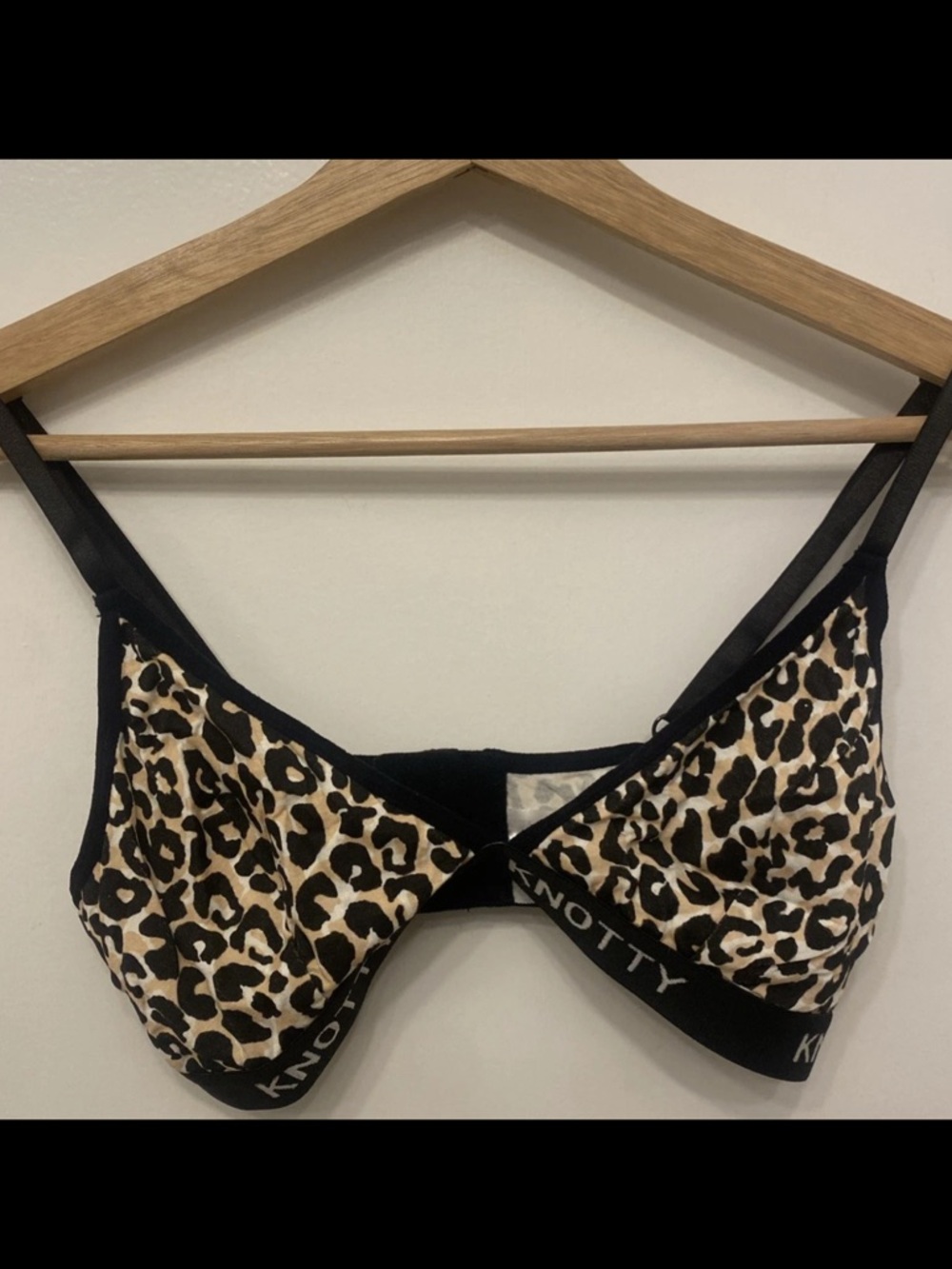 🌟Leopard Print Wireless Bra in Black and Tan